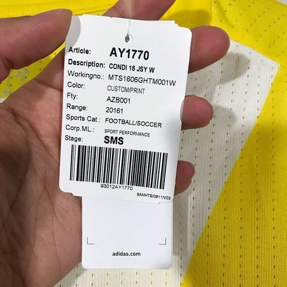 🎉 3 for $20 Adidas Burgandy Yellow Soccer Jersey - Picture 4 of 8